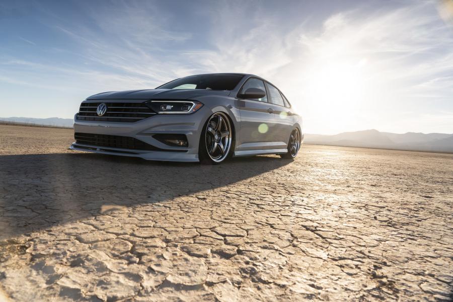  Volkswagen Jetta S by Jamie Orr 2018 года  (фото 2 из 22)